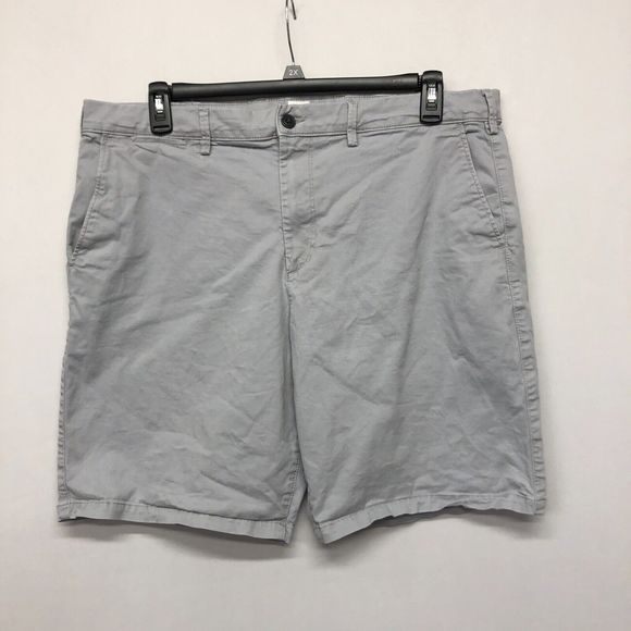 GAP Men Essential Khaki 10" Chino Shorts Size 38 Gray B243 -9 - Picture 1 of 15